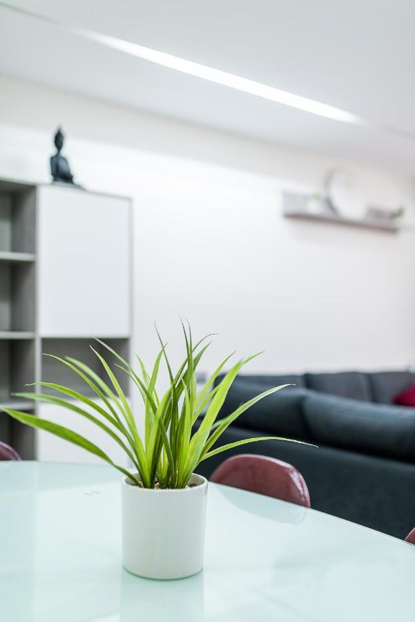 Moderno Apartamento Centro Гранада Екстериор снимка